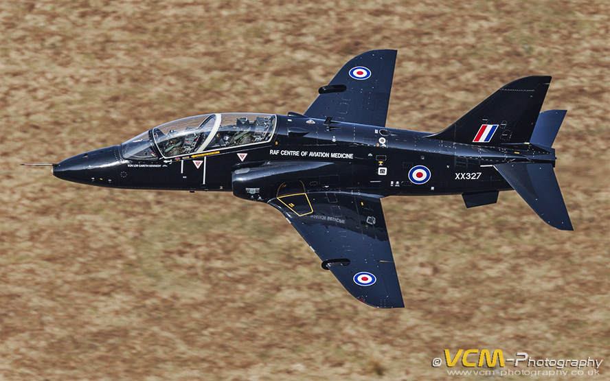 BAE Hawk T.1 XX327 Low Level