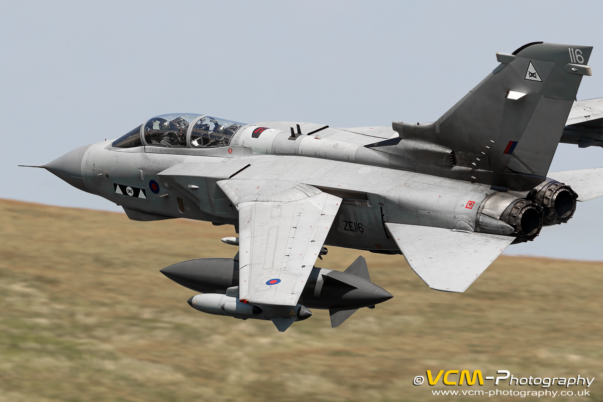 GR.4A ZE116 Low Level