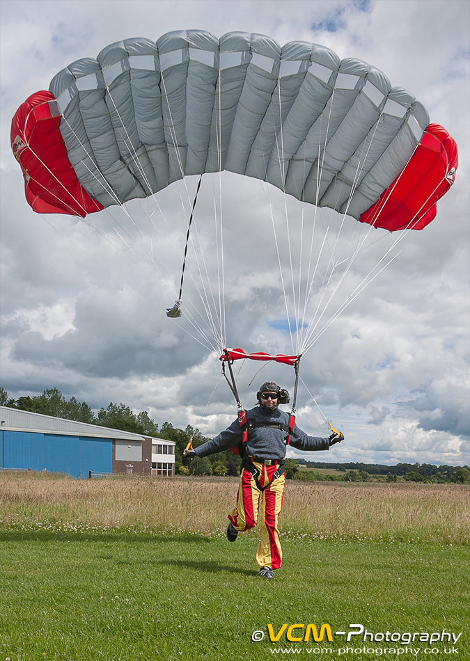 Vernon Metcalfe Skydive Photography (Digital)